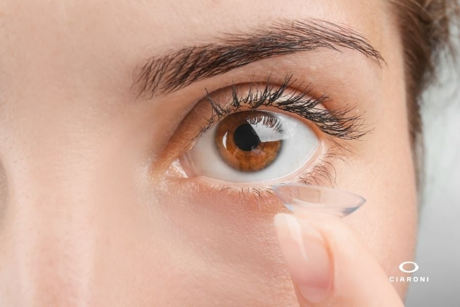 Correggere astigmatismo con lenti a contatto