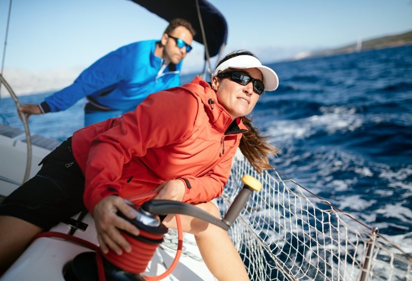 Come scegliere l'occhiale da sole per gli sport estivi più adatto a te