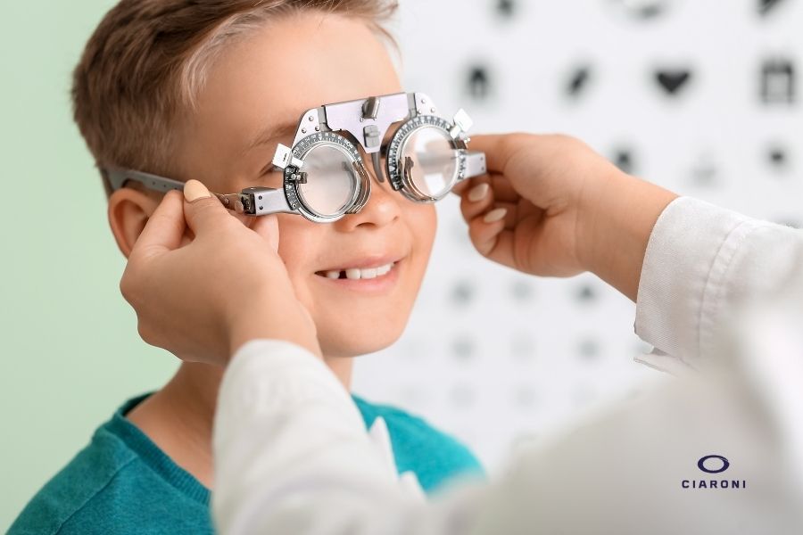 È possibile rallentare o bloccare la miopia? Chiediamolo ai dottori ed esperti Marco Ciaroni ed Edoardo Ciaroni